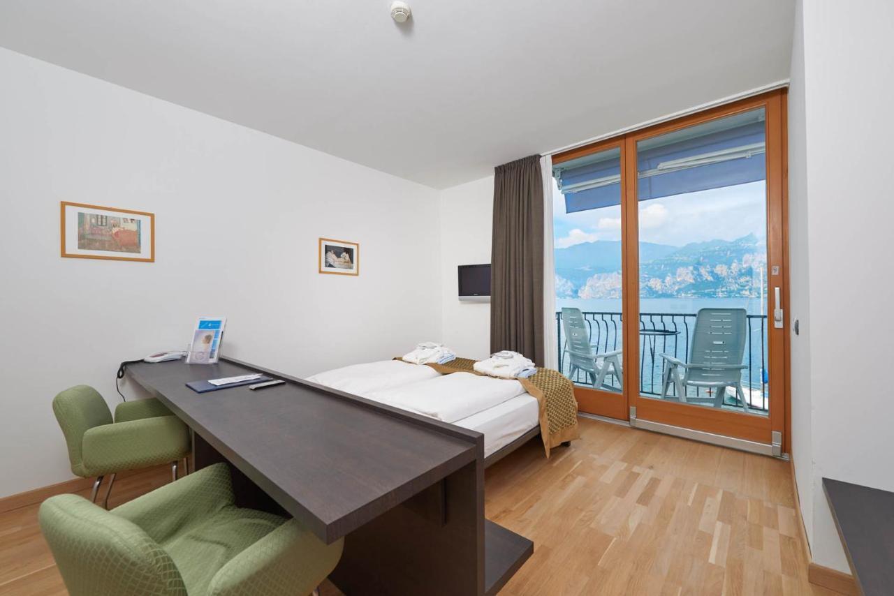 Hotel Venezia Malcesine Luaran gambar